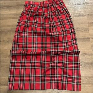 Vintage Tartan Plaid Midi Skirt with pockets (see meas. as I feel size is off)